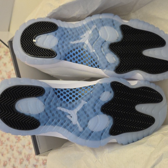 Nike Air Jordan 11 Retro Legend Blue White Black  Men's SIZE 8.5 Men - Picture 6 of 6